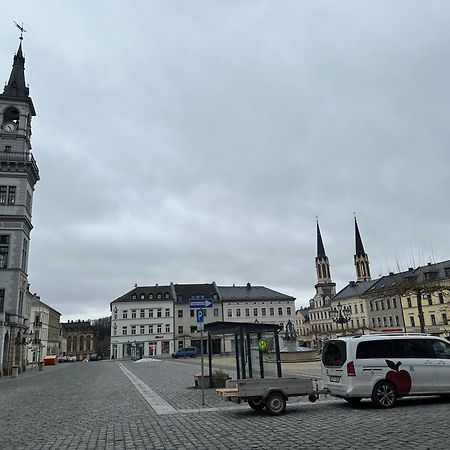 Ein Zimmer Wohnung Am Markt Oelsnitz  Eksteriør billede